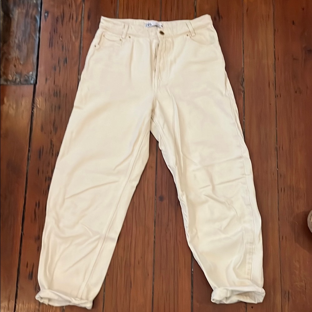 Zara Cream High-Waisted Jeans